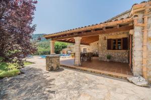 Budova, kde se vila nachází