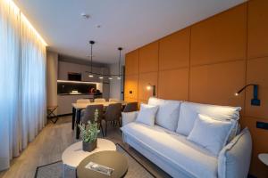 Istumisnurk majutusasutuses Heritage Suites Oviedo