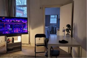 Φωτογραφία από το άλμπουμ του Three Bedroom House in Quiet Road near City Centre σε Parkside