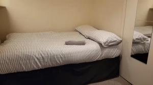 Φωτογραφία από το άλμπουμ του Three Bedroom House in Quiet Road near City Centre σε Parkside