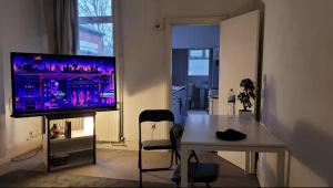 Φωτογραφία από το άλμπουμ του Three Bedroom House in Quiet Road near City Centre σε Parkside +97 φωτογραφίες