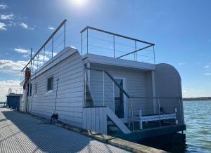 Naturlandskabet i nærheden af feriehuset + 8 billeder