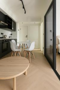 Nhà bếp/bếp nhỏ tại Modern De Waterkant Flat Near V&A Waterfront