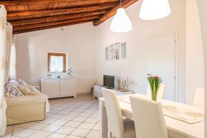 Gallery image of Villetta capo schiera Le Mimose in Arzachena