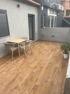 Balkón nebo terasa v ubytování Candal house