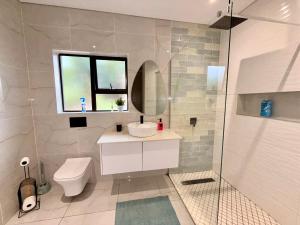 Ένα μπάνιο στο Nobelina Guest House +15 φωτογραφίες