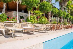 La pileta dentro o cerca de Sporthotel Olimpo