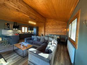 Posezení v ubytování Empress Pines + 7 fotografií