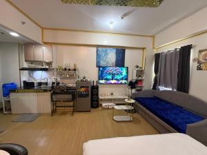 Η κουζίνα ή μικρή κουζίνα στο HOPE RESIDENCES UNIT 606 building D