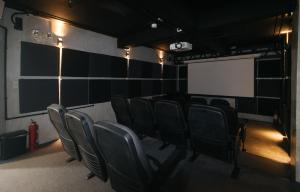 Οι επιχειρηματικές εγκαταστάσεις ή/και οι αίθουσες συνεδριάσεων στο RedDoorz Premium at MyTown New York +43 φωτογραφίες