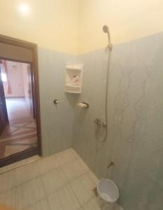 Phòng tắm tại Calme House Quiet & close to all necessities