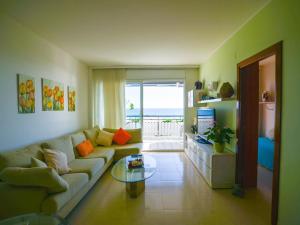 Χώρος καθιστικού στο Winahost El balcón al mar de Cubelles