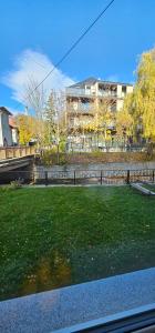 Το κτήριο όπου στεγάζεται  το διαμέρισμα