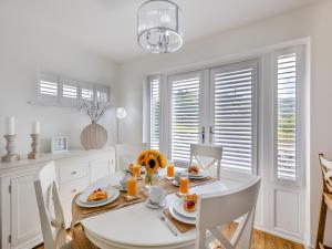 Φαγητό σε αυτή η παραθεριστική κατοικία ή κάπου εκεί κοντά +21 φωτογραφίες