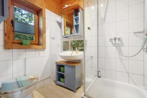 Ένα μπάνιο στο Haus Wildgans +25 φωτογραφίες