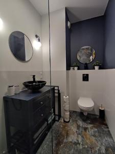 Et badeværelse på SUNSET HOME APARTMENTS - LIGHTHOUSE + 26 billeder