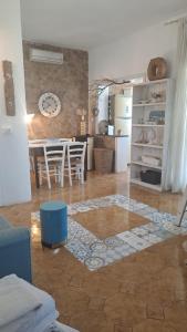 Kuchyň nebo kuchyňský kout v ubytování La casa sul mediterraneo + 15 fotografií