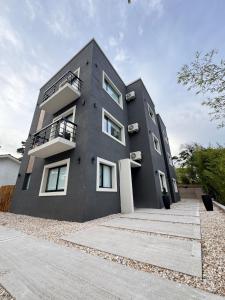 Tòa nhà nơi căn hộ tọa lạc