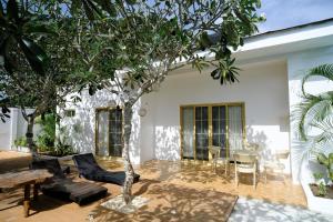 Posezení v ubytování Seapearl of Alona + 15 fotografií