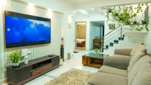 Μια τηλεόραση ή/και κέντρο ψυχαγωγίας στο The Moon Graceful Villa