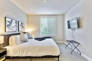 Postel nebo postele na pokoji v ubytování 1min Delta - Salt Palace - King Bed - Gym - Parking