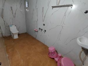 Kupatilo u objektu White Rann Resort Dholavira