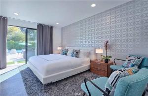 Postel nebo postele na pokoji v ubytování Navigate Stays Top Rated Luxury Villa w Pool + 28 fotografií