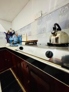 Η κουζίνα ή μικρή κουζίνα στο Thiya Mirissa