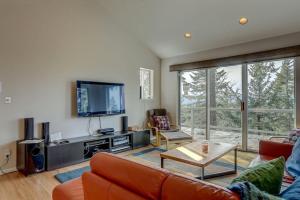 Μια τηλεόραση ή/και κέντρο ψυχαγωγίας στο Fir Mountain Escape