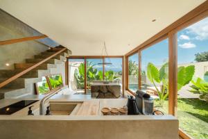 Κήπος έξω από το Mizu Homes By Avanterra