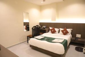 Gallery image of FabHotel Casa Royal Residency in Mumbai