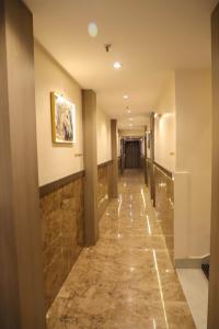 Gallery image of FabHotel Casa Royal Residency in Mumbai +58 photos