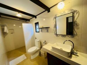 Ένα μπάνιο στο River View House +60 φωτογραφίες