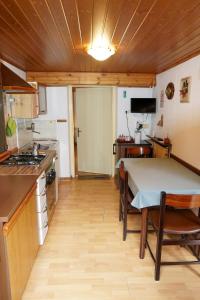 Η κουζίνα ή μικρή κουζίνα στο Mario home