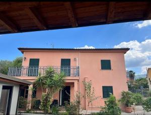 Το κτήριο όπου στεγάζεται  ο ξενώνας