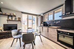 Kuchyň nebo kuchyňský kout v ubytování KROCHET A01