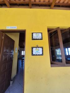 TV a/nebo společenská místnost v ubytování Pousada Costa do Sol