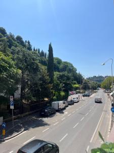 ブレシアにあるAffittacamere Lindaの車道脇の道