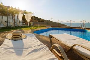 Πισίνα στο ή κοντά στο Gaia Signature with Private Pool