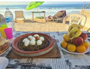 Φαγητό σε αυτό το διαμέρισμα ή κάπου εκεί κοντά