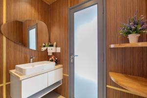 Ένα μπάνιο στο Bungalow Studio View Hồ Melly - Vũng Tàu