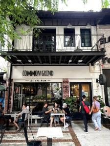 クアラルンプールにある#16 M101 Dang Wangi KLCC View Pool By Livinの集団