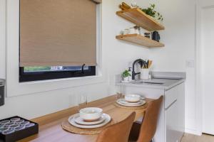 Kuchyň nebo kuchyňský kout v ubytování Moonlight Ridge - A-Frame