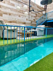 Bazén v ubytování Casa Aviva B&B nebo v jeho okolí