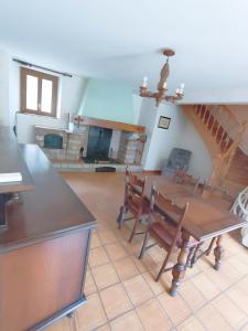 Η κουζίνα ή μικρή κουζίνα στο Gite à Cazaux - Bagnères de Luchon