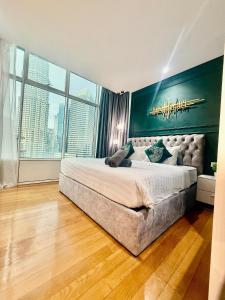Postel nebo postele na pokoji v ubytování Sky Premium Suites Klcc