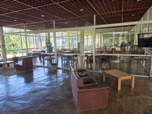 Μια τηλεόραση ή/και κέντρο ψυχαγωγίας στο Arcobaleno Anillo 1