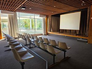 Οι επιχειρηματικές εγκαταστάσεις ή/και οι αίθουσες συνεδριάσεων στο Arcobaleno Anillo 1