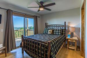 Giường trong phòng chung tại 4330 Elevation