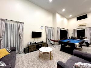 TV a/nebo společenská místnost v ubytování Asean Villa Afamosa